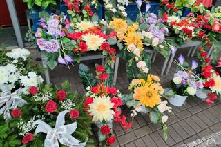 Wszystkich Świętych 2023. Ile zapłacimy za wiązanki? [ZDJĘCIA]