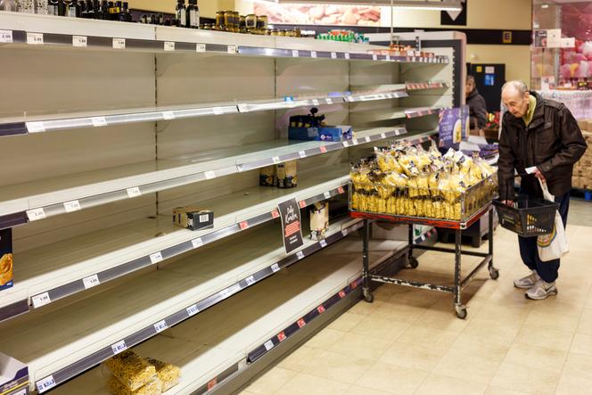 Panika w Kaliningradzie. Rosjanie szturmują sklepy