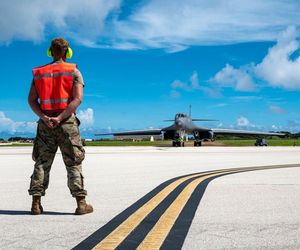 B-1B Lancer