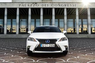 Lexus CT200h po liftingu 2014