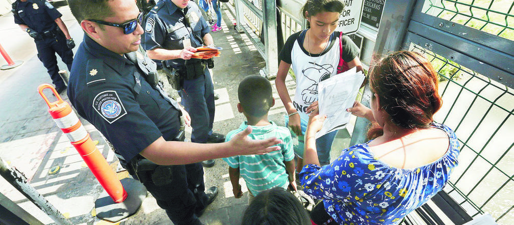 $1000 za wstrzymanie deportacji