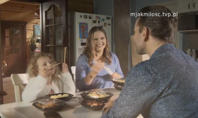 M jak miłość. Kamil (Marcin Bosak), Anita (Melania Grzesiewicz), Pola (Hania Nowosielska)