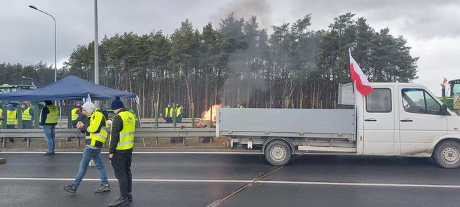 Tak wygląda protest rolników w okolicach Poznania 20.02.2024