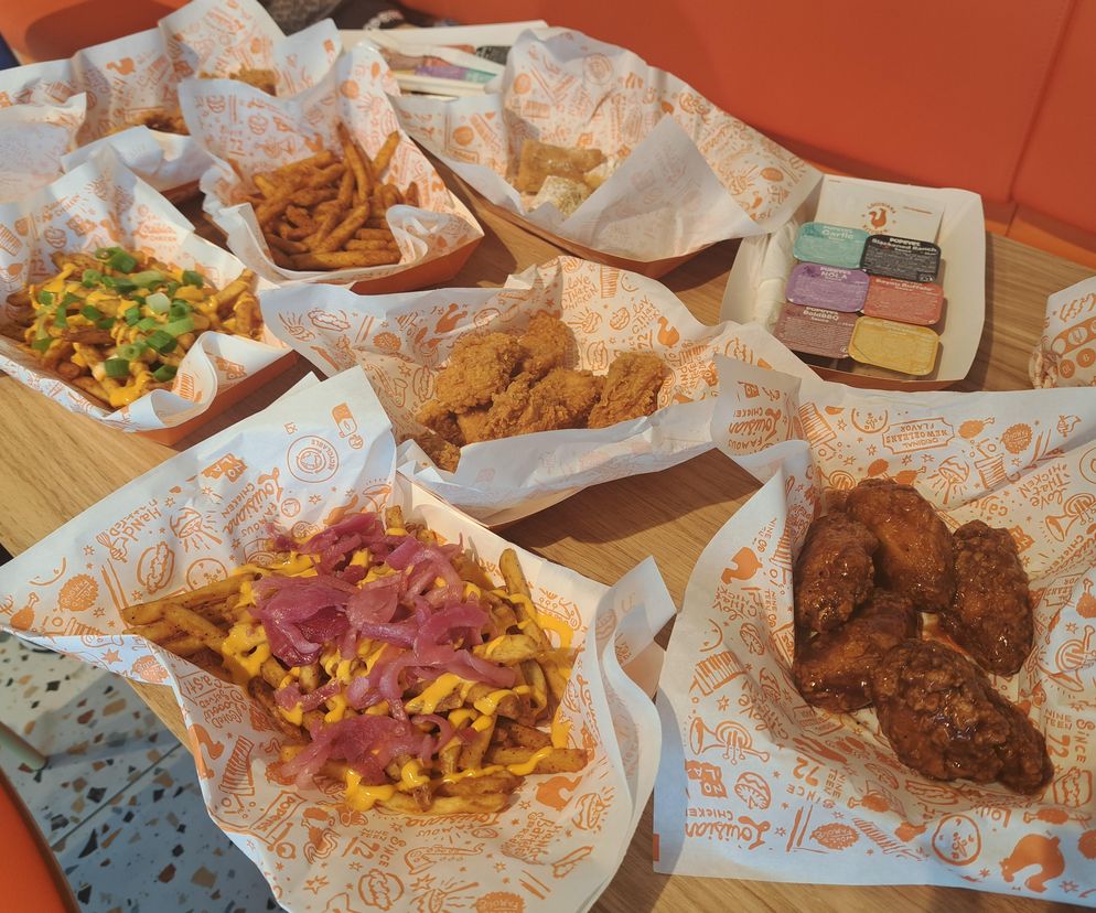 Pierwsza restauracja Popeyes w Krakowie. Zajrzeliśmy do kuchni i poznaliśmy tajniki luizjańskiej kanapki [GALERIA]