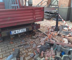 Na Truagutta z kamienicy spadł balkon. Wyjaśniane są okoliczności zdarzenia 