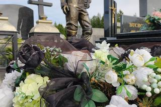 Tragiczna śmierć 18-letniego  żużlowca wstrząsnęła całą Polską. Tak wygląda teraz grób Krystiana Rempały