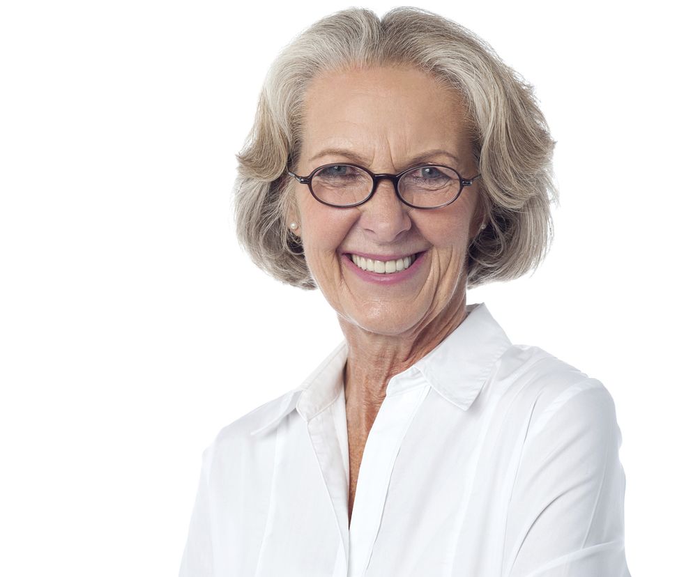 Siwe włosy są rzadziej ulegają uszkodzeniom niż włosy ciemne.