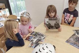 Iławska policja w przedszkolu Zielona Żyrafa