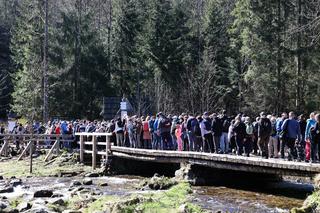 Tłumy w Tatrach podczas majówki 2023