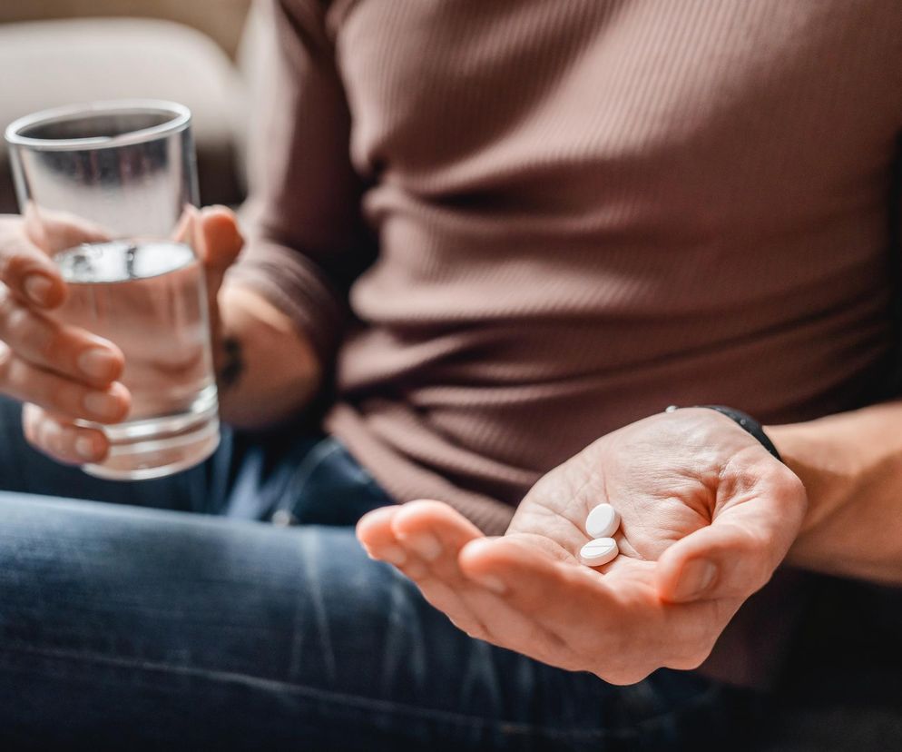 Aspiryna a rak jelita grubego. Sprawdzili, czy popularny lek redukuje ryzyko nawrotu