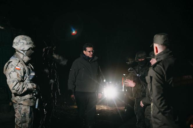 Mateusz Morawiecki na granicy z Białorusią