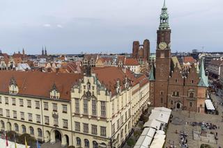 Spór o krzyże we wrocławskich urzędach