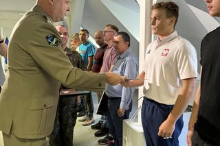 18-letni olimpijczyk z Olsztyna zasilił szeregi terytorialsów. Służbę chce połączyć ze sportem [ZDJĘCIA]