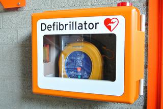 12 nowych defibrylatorów AED pojawiło się na terenie Piły