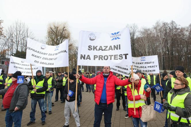 Konwencja PO w Gliwicach 7.12.2024. Wszyscy czekają na Rafała Trzaskowskiego