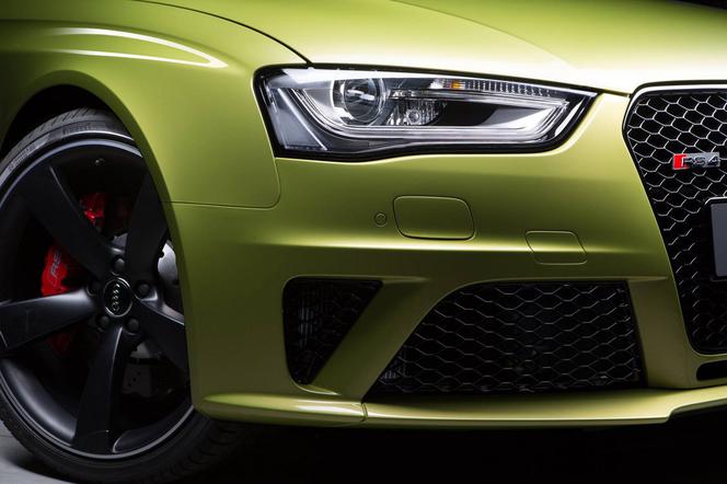 Audi RS4 Avant Exclusive Peridot Green