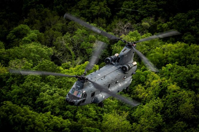 CH-47 Chinook