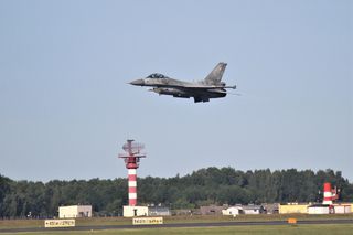 F-16C Jatrząb nad Dęblinem
