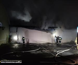 Pożar hotelu w Chrząstowicach. Jedna osoba zginęła, dwie są ranne 