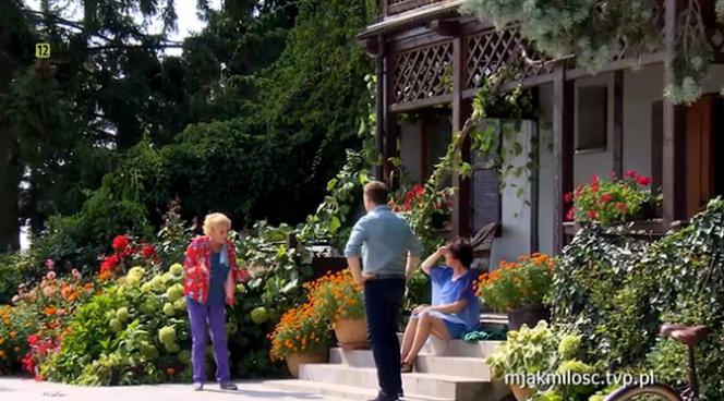 M jak miłość odc. 1409. Kisielowa (Małgorzata Różniatowska), Artur (Robert Moskwa), Marysia (Małgorzata Pieńkowska)