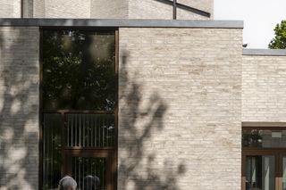 Højvangen Church, Henning Larsen 