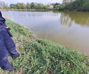 Kraśniccy policjanci ruszyli na pomoc tonącej kobiecie