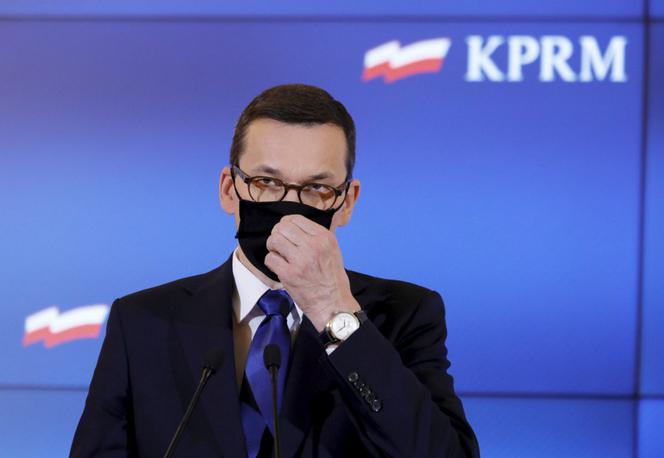 Mateusz Morawiecki. Premier w izolacji