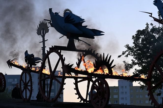 "Płonące Ptaki" Hasiora zapłonęły