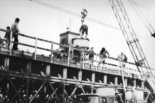 Kiedyś usprawniła ruch, dziś stwarza realne zagrożenie. Historia budowy estakady w Chorzowie