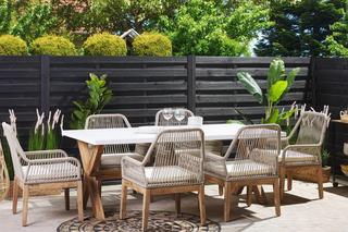 Białe meble na taras