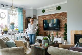 Dom Renaty i Bartka na Żuławach – Renata z pupilkami