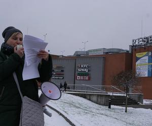 W Grudziądzu manifestowali aktywiści na rzecz zwierząt