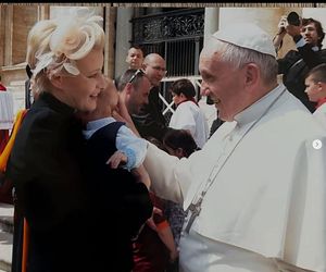 Te gwiazdy żegnają papieża Franciszka 