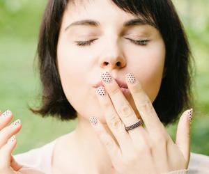 Squoval nails