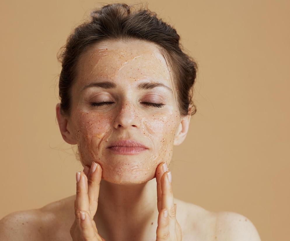 Tę maseczkę stosuje każdego lata. Moja skóra lśni i jest wolna od niedoskonałości