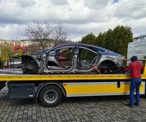 Kradli części z samochodów w dwóch województwach. Straty oszacowano na setki tysięcy