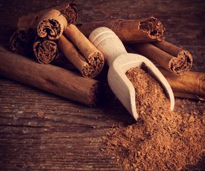 Uważaj na fałszywy cynamon! Jak odróżnić prawdziwy cynamon od fałszywego