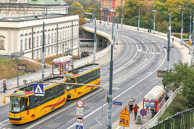 Targowa opóźniona przez światła