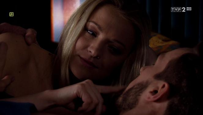 M jak miłość odc. 1450. Joasia (Barbara Kurdej-Szatan), Leszek (Sławomir Uniatowski)