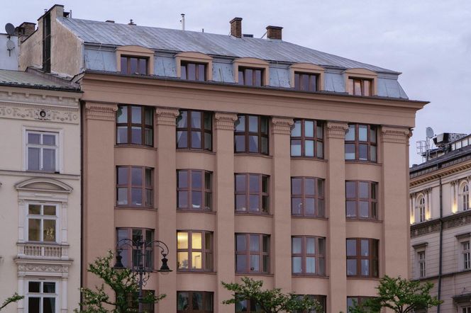 Feniks na Rynku Głównym w Krakowie