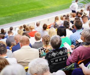 Kongres Świadków Jehowy 2024 na Stadionie Miejskim w Białymstoku