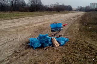 Wyrzucił nielegalnie śmieci, ale.. zapomniał wyjąć z nich dokumenty ze swoim nazwiskiem. Sprawa będzie miała finał w sądzie