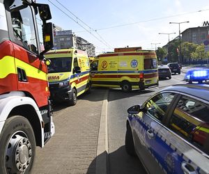  Zderzenie tramwajów w centrum Warszawy. 13 osób rannych, ruch tramwajowy wstrzymany