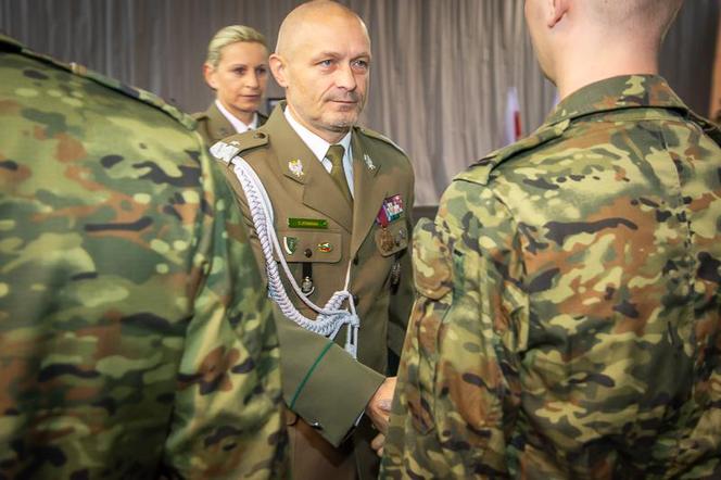 Nowi funkcjonariusze w warmińsko-mazurskiej straży granicznej. Złożyli uroczyste ślubowanie [ZDJĘCIA]