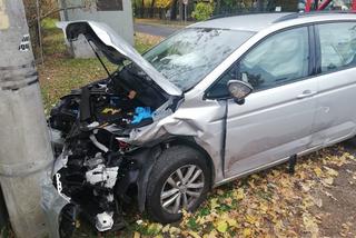 Proboszcz po pijanemu wjechał w słup. TUTAJ mieszka i pracuje