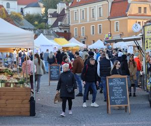 Festiwal Czekolady i Słodkości na placu pod zamkiem w Lublinie 