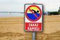 Plaża otwarta, ale nie można się kąpać. Czerwona flaga w Dąbiu