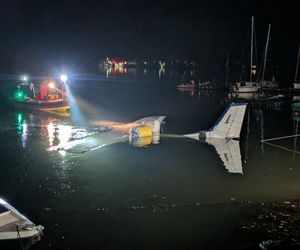 Awionetka runęła do jeziora międzybrodzkiego w Żywcu. Pilot uratowany, awionetka również
