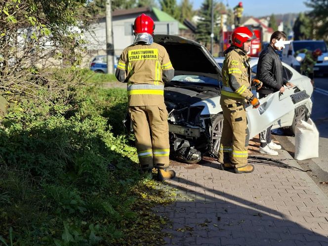 W Wąchocku auto osobowe wjechało w dom