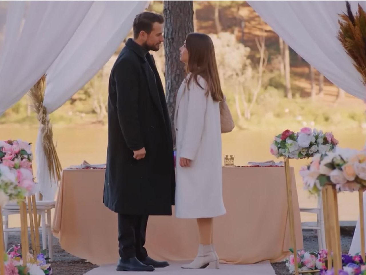 Miłość i nadzieja, odcinek 324: Kuzey oświadczy się Sili. Zgodzi się zostać żoną męża Bahar? - ZDJĘCIA - Super Seriale